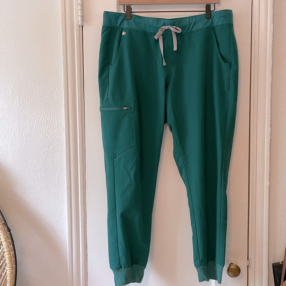 FIGS Hunter Green Zamora Jogger Scrub Pants